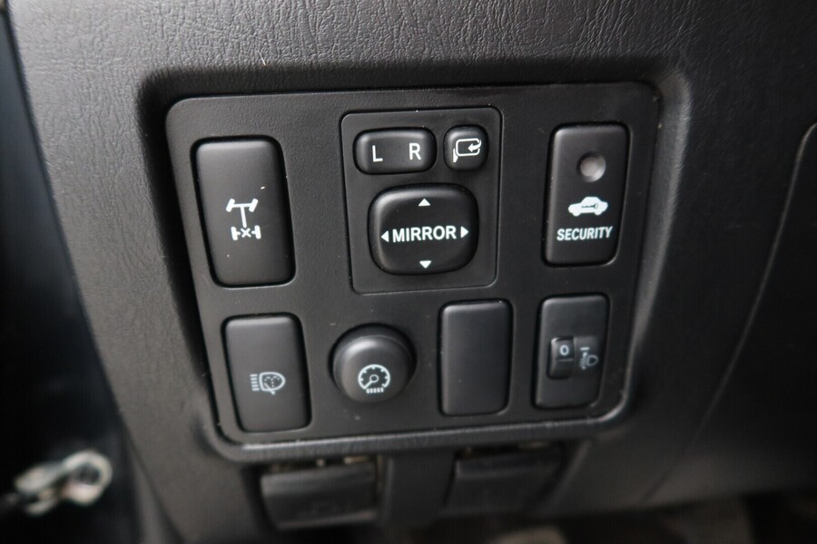 Toyota Hilux vaihtoauto