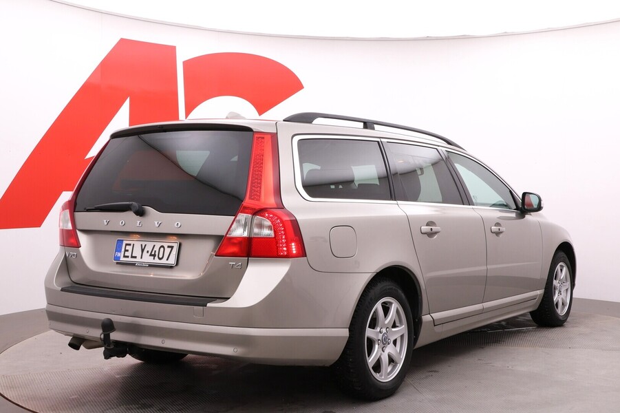 Volvo V70 vaihtoauto