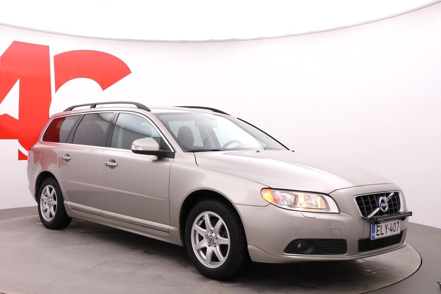 Volvo V70 vaihtoauto