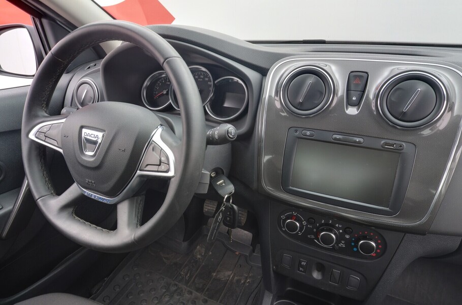 Dacia Sandero vaihtoauto