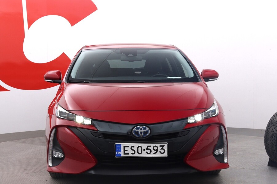 Toyota Prius Plug-in vaihtoauto
