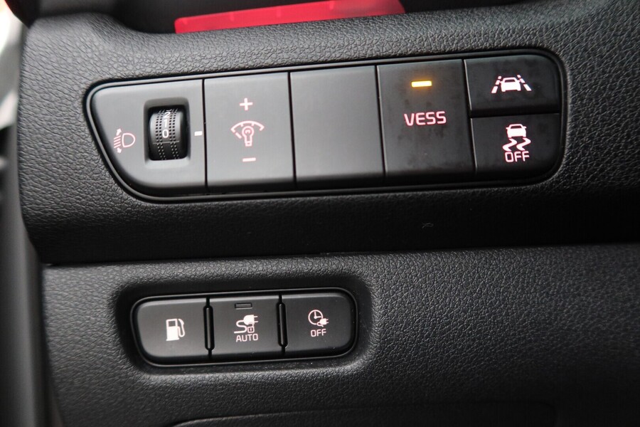 Kia Niro plug-in vaihtoauto