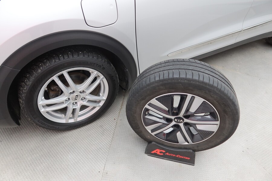 Kia Niro plug-in vaihtoauto