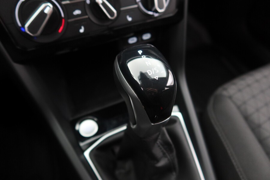 Volkswagen T-Cross vaihtoauto