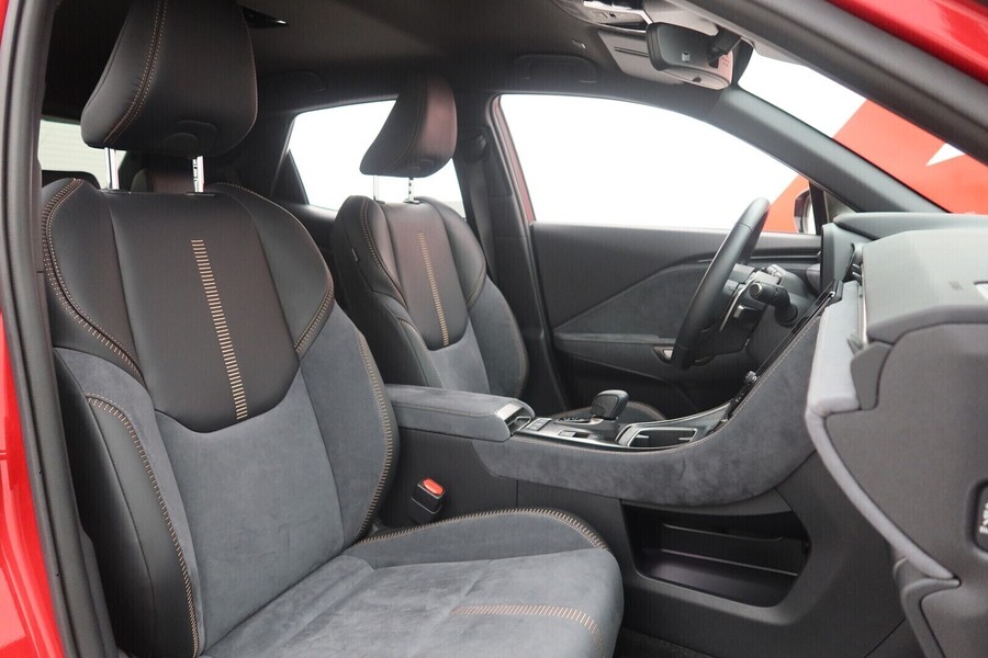 Lexus LBX vaihtoauto