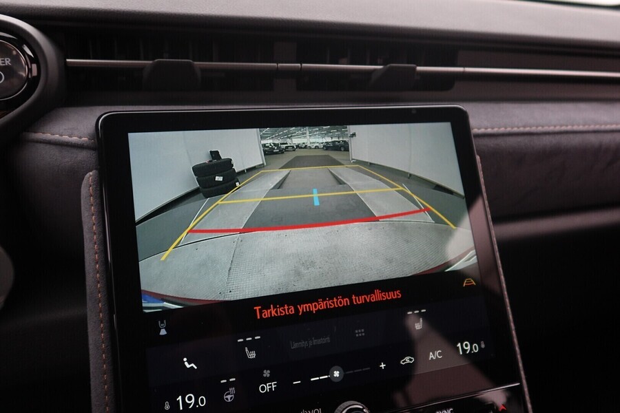 Lexus LBX vaihtoauto