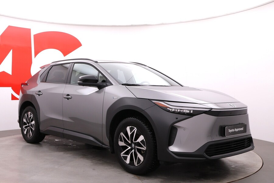 Toyota bZ4X vaihtoauto