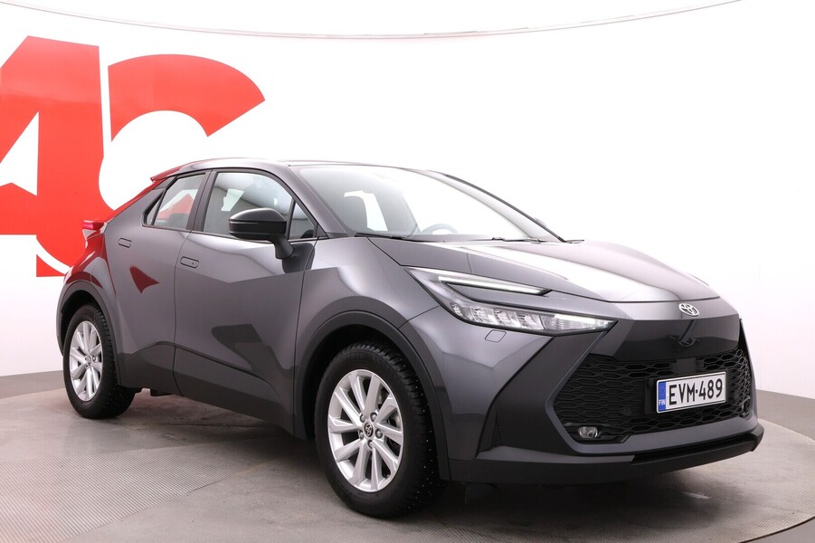 Toyota C-HR vaihtoauto