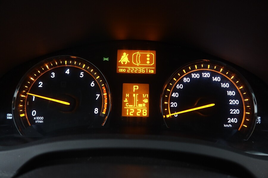 Toyota Avensis vaihtoauto