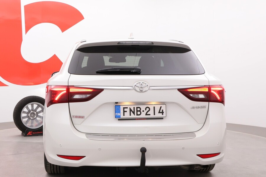 Toyota Avensis vaihtoauto