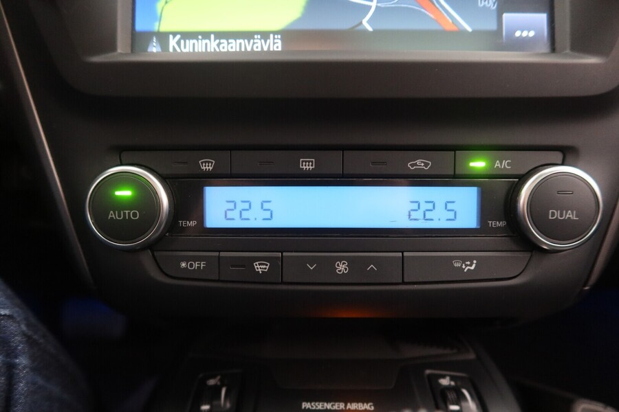 Toyota Avensis vaihtoauto