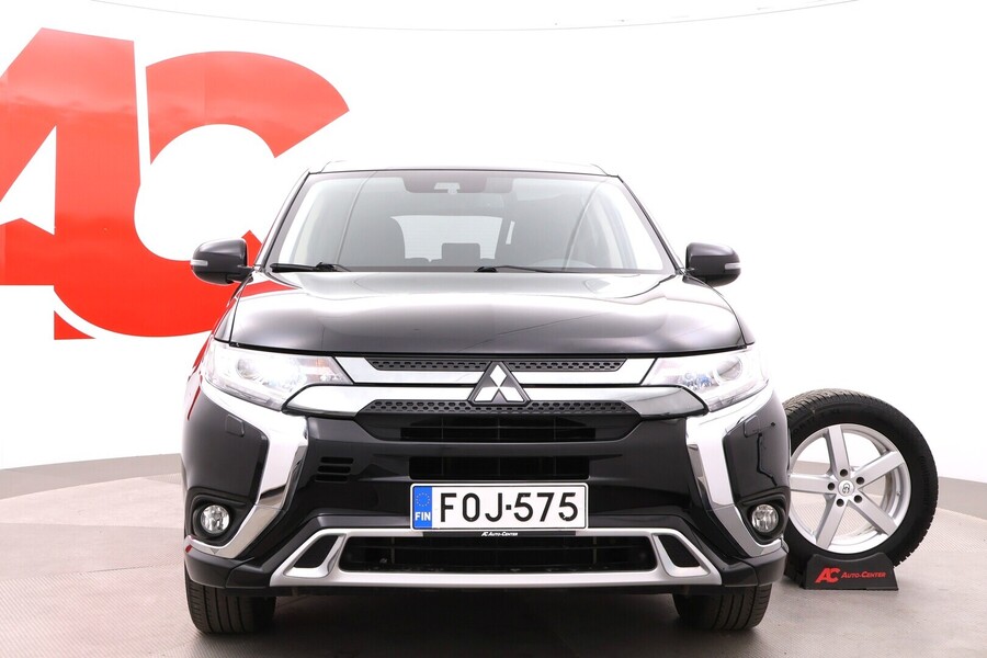 Mitsubishi Outlander PHEV vaihtoauto