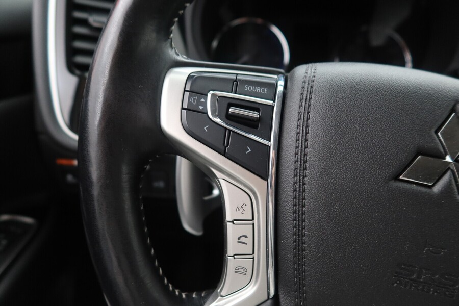 Mitsubishi Outlander PHEV vaihtoauto