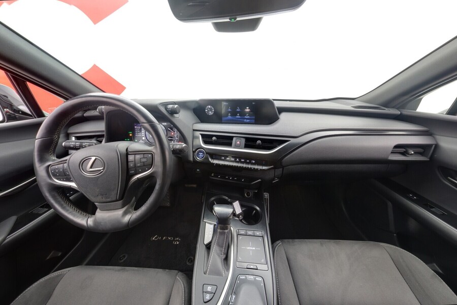 Lexus UX vaihtoauto