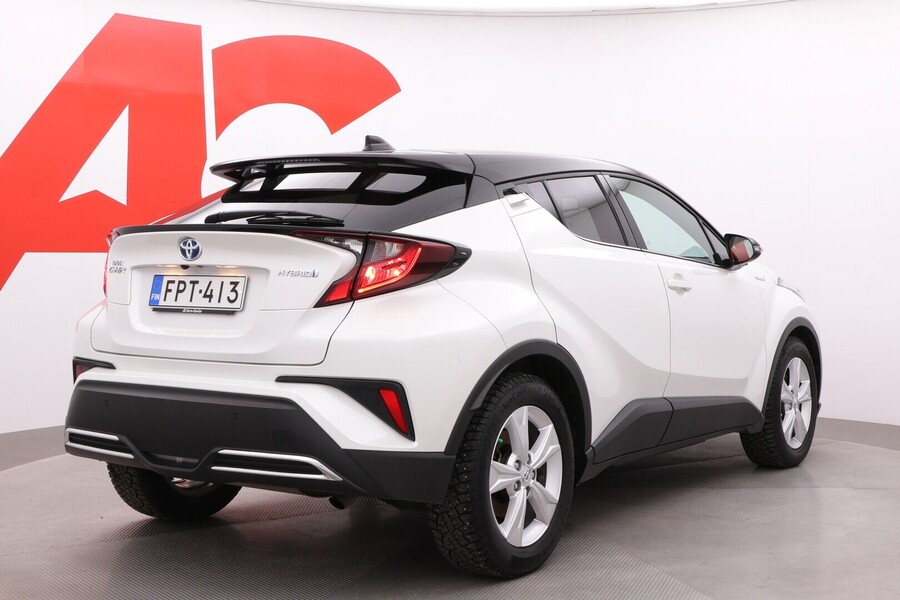 Toyota C-HR vaihtoauto