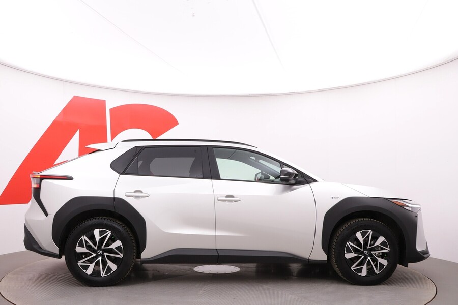 Toyota bZ4X vaihtoauto