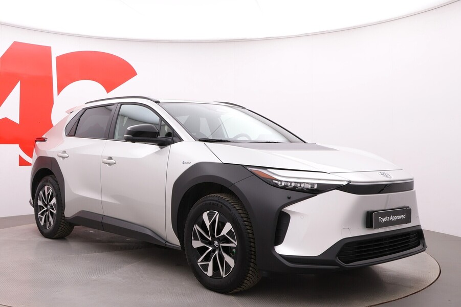 Toyota bZ4X vaihtoauto