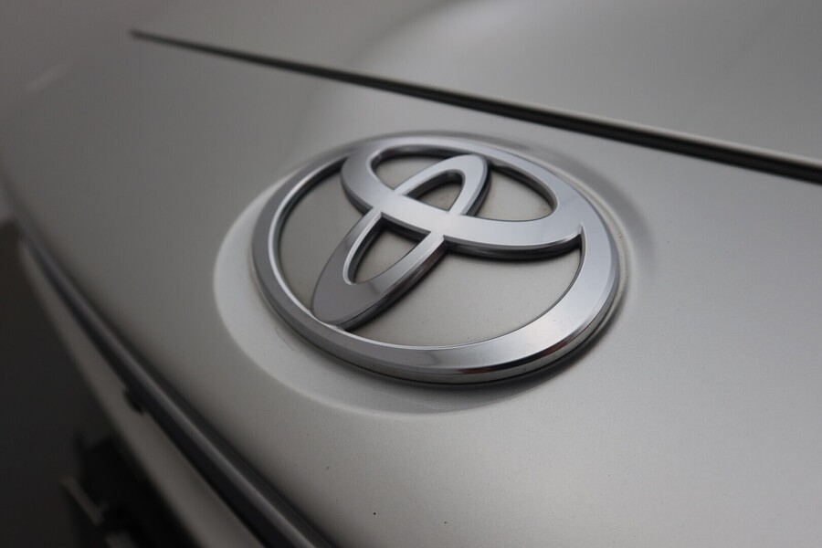 Toyota bZ4X vaihtoauto