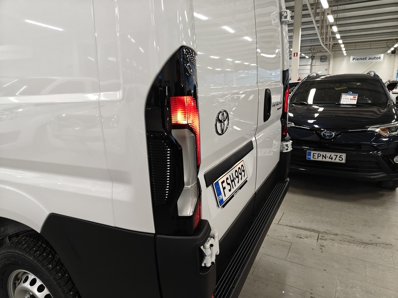 Toyota Proace MAX vaihtoauto