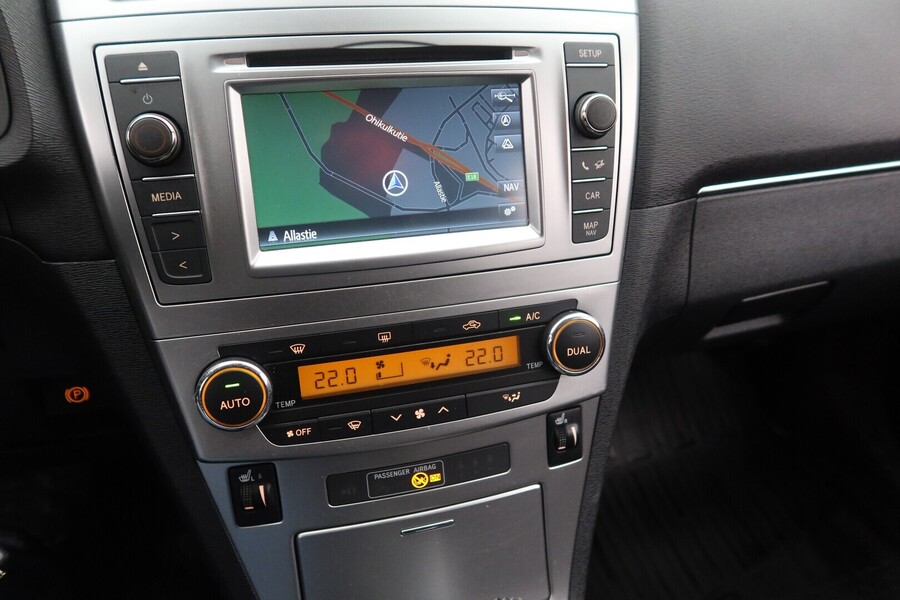 Toyota Avensis vaihtoauto