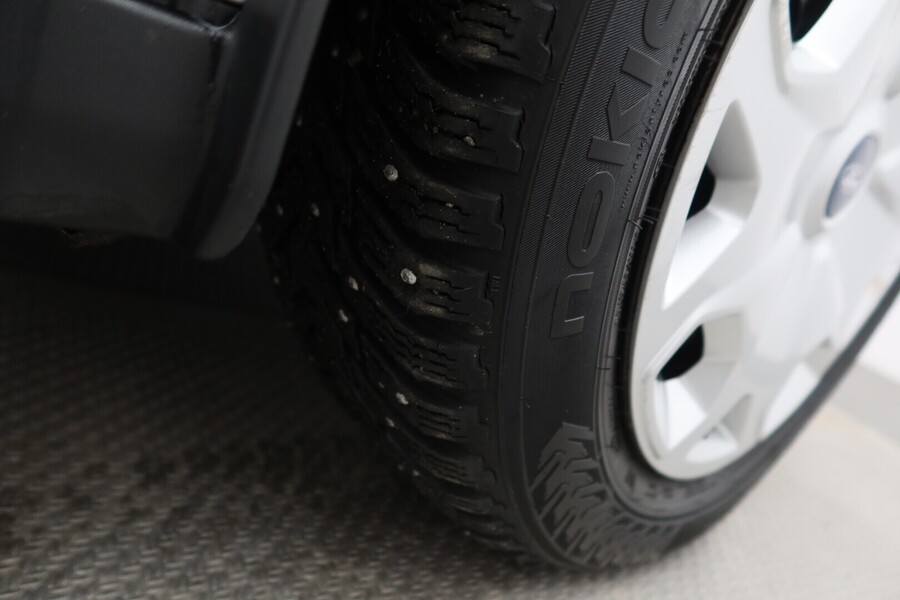 Ford Transit Connect vaihtoauto