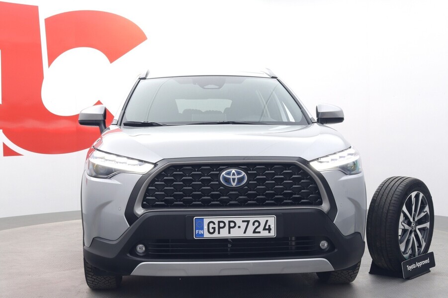 Toyota Corolla Cross vaihtoauto