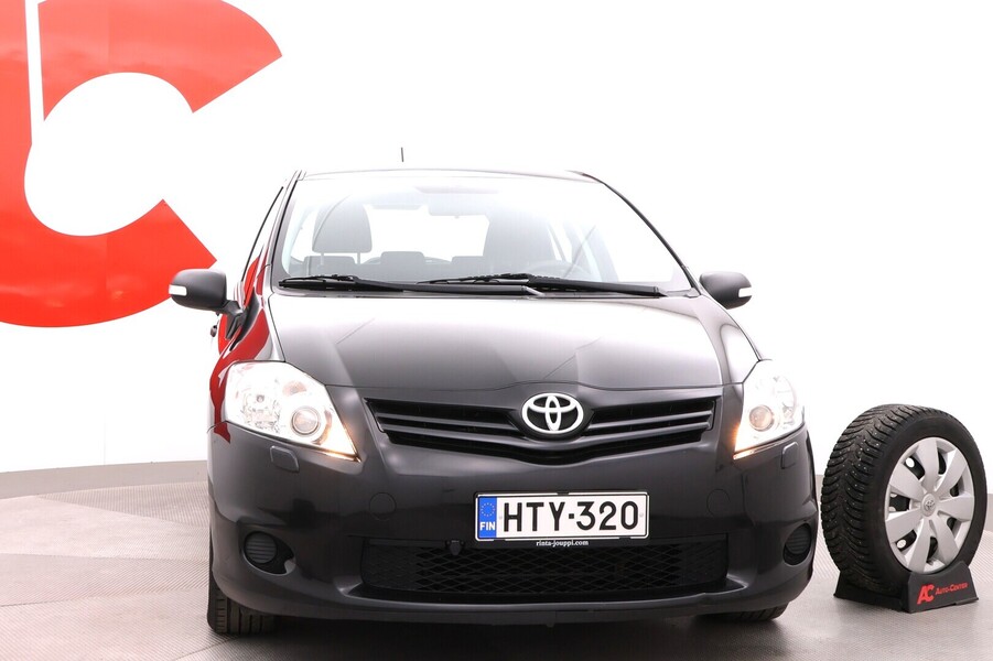 Toyota Auris vaihtoauto