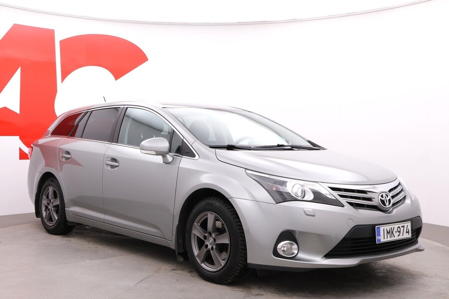 Toyota Avensis vaihtoauto
