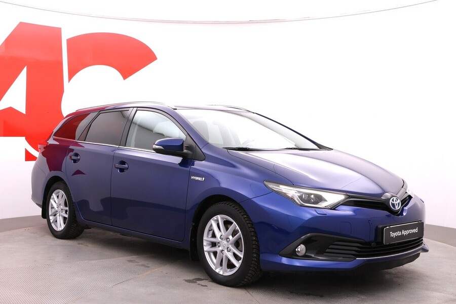 Toyota Auris vaihtoauto