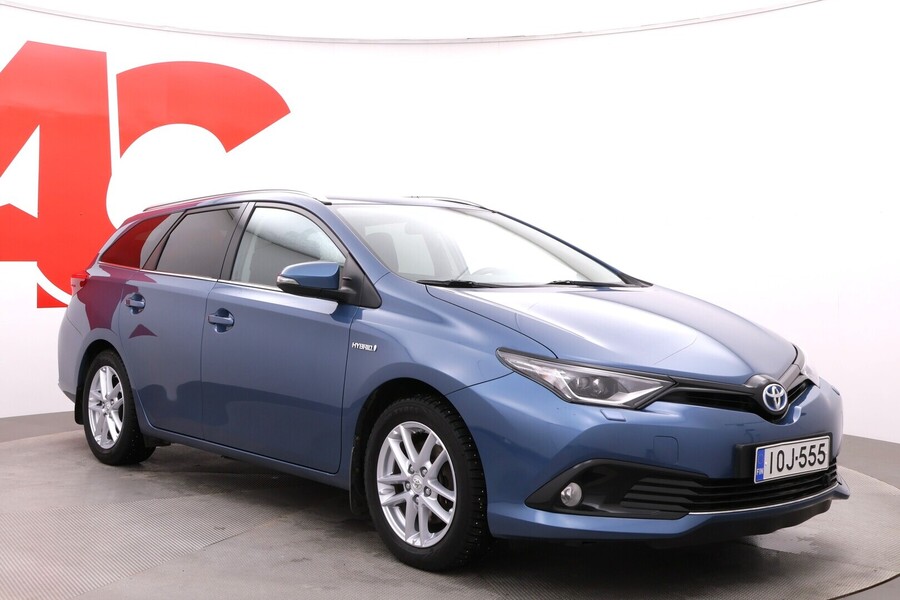 Toyota Auris vaihtoauto