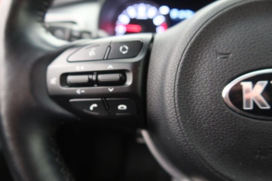 Kia Stonic vaihtoauto