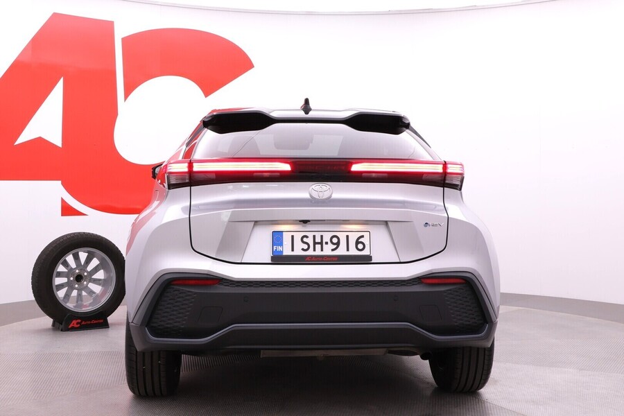 Toyota C-HR vaihtoauto