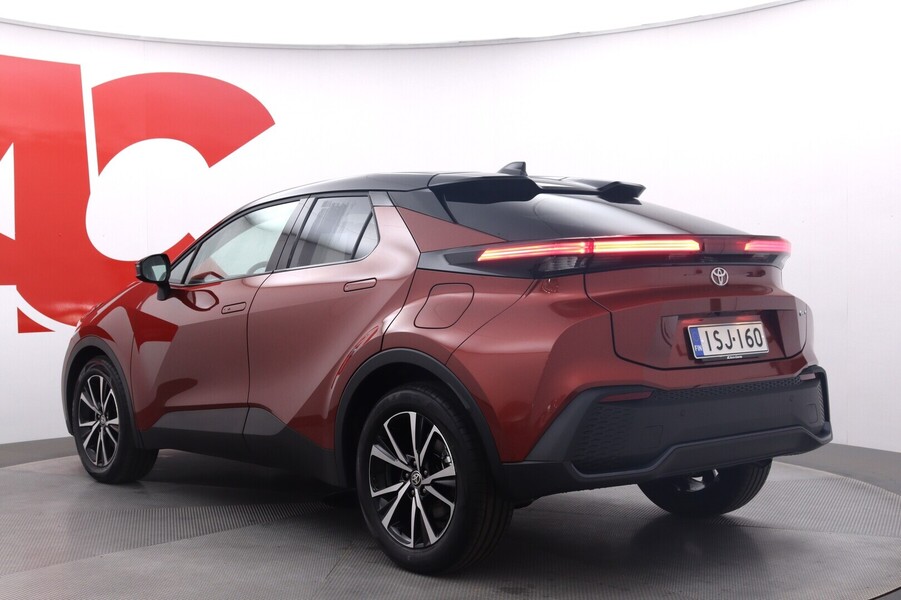 Toyota C-HR vaihtoauto