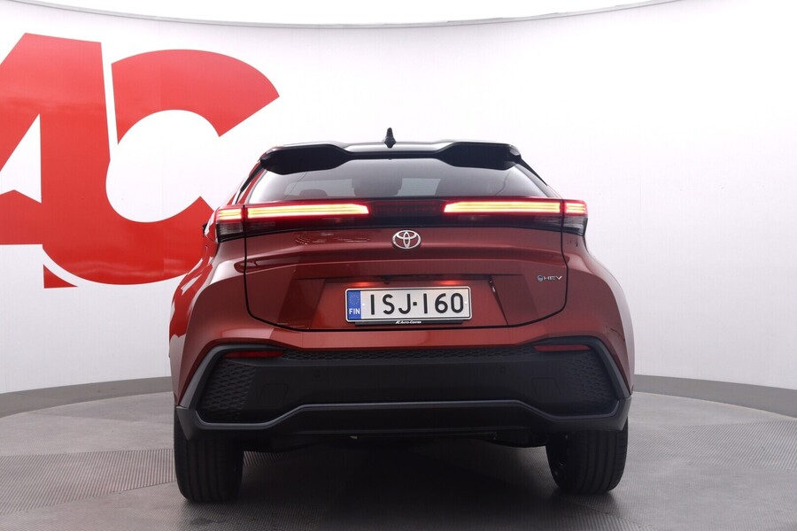 Toyota C-HR vaihtoauto