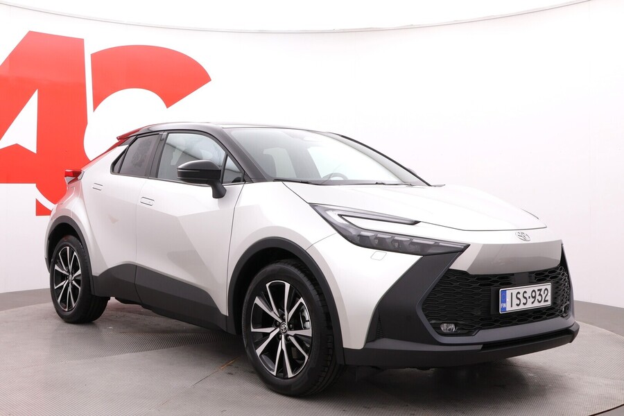 Toyota C-HR vaihtoauto