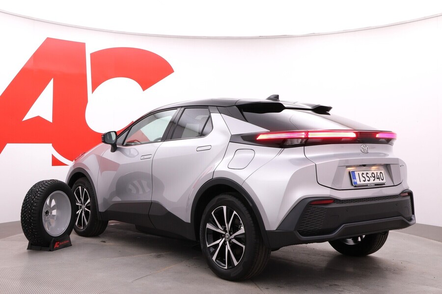 Toyota C-HR vaihtoauto