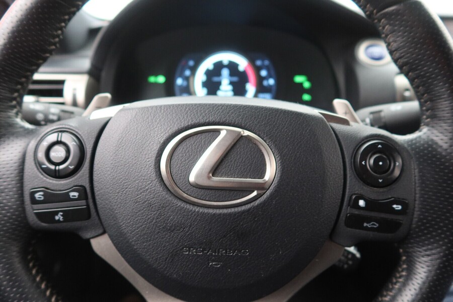 Lexus IS vaihtoauto