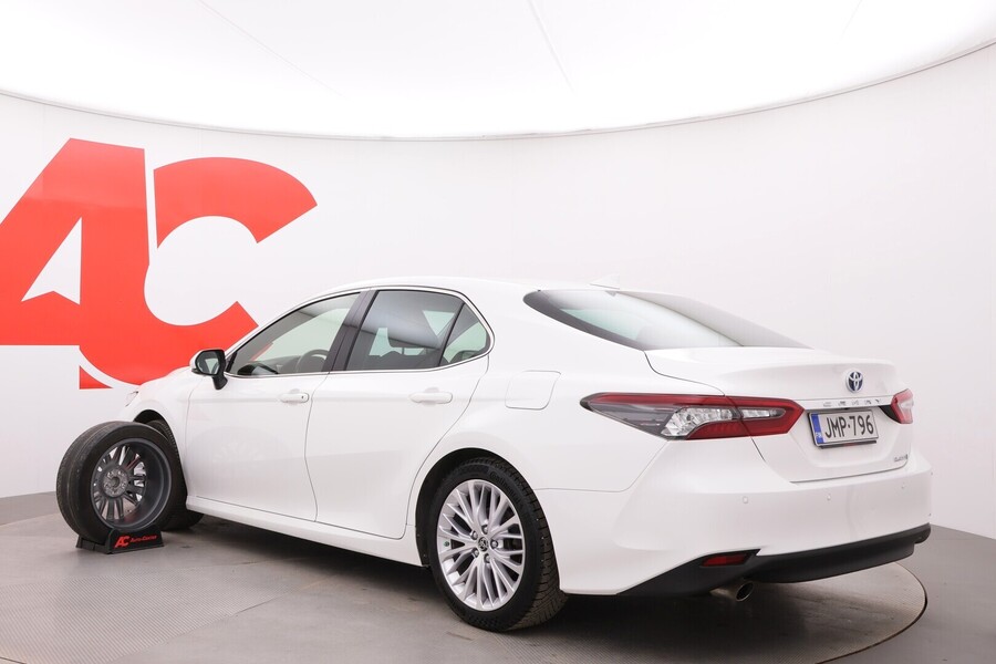 Toyota Camry vaihtoauto