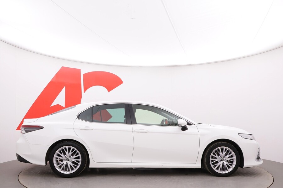 Toyota Camry vaihtoauto