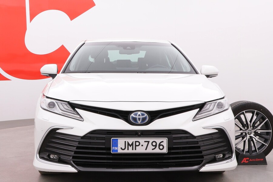 Toyota Camry vaihtoauto