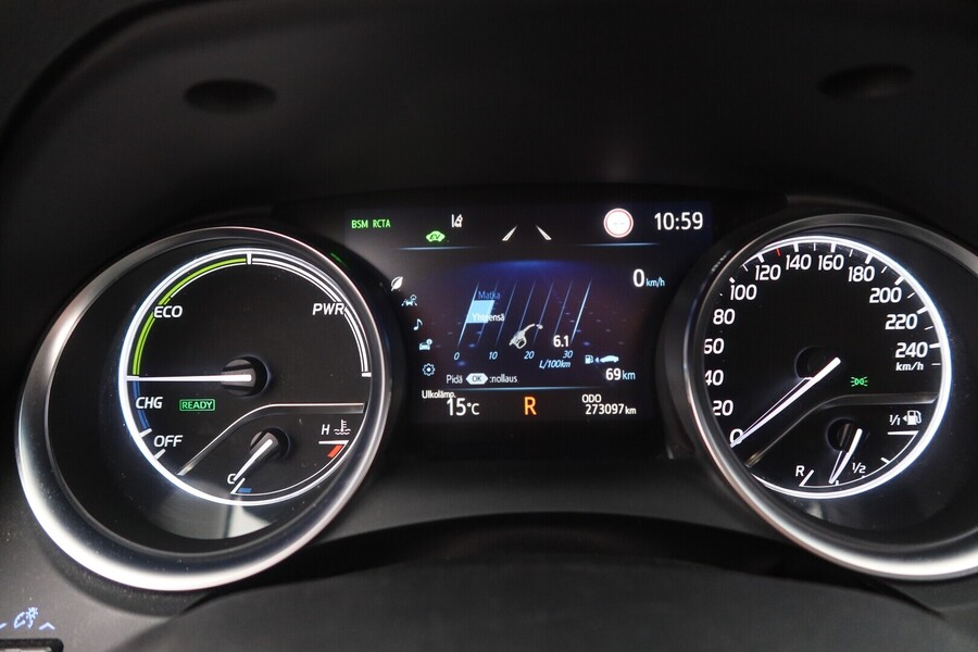 Toyota Camry vaihtoauto