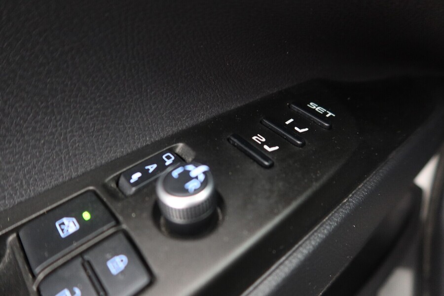 Toyota Camry vaihtoauto