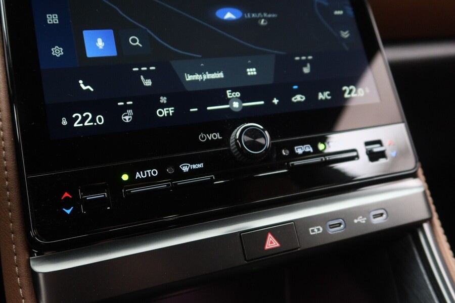 Lexus LBX vaihtoauto