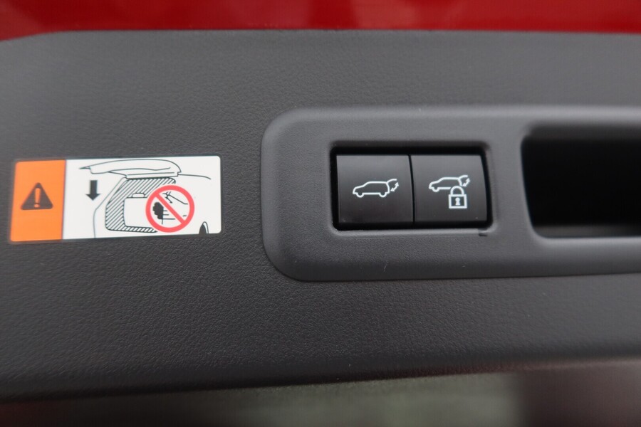 Lexus LBX vaihtoauto