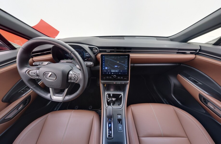 Lexus LBX vaihtoauto