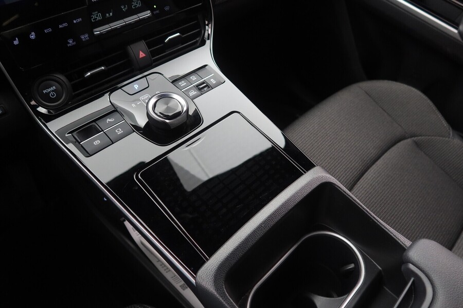 Toyota bZ4X vaihtoauto