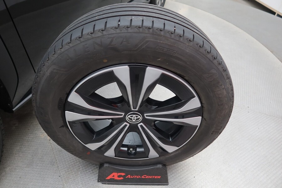 Toyota bZ4X vaihtoauto