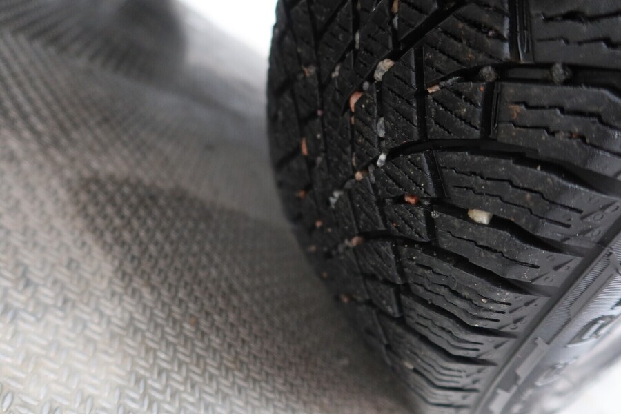 Toyota bZ4X vaihtoauto