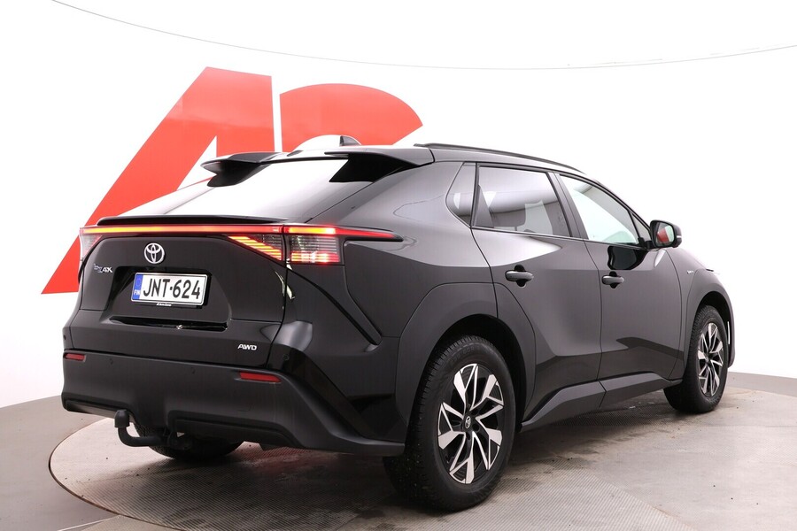 Toyota bZ4X vaihtoauto