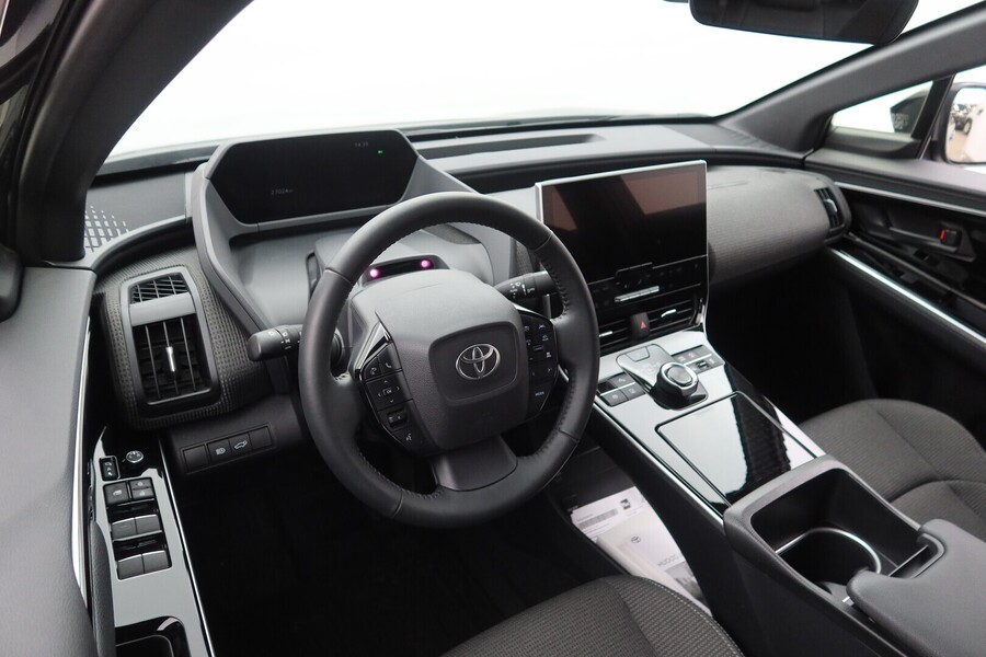 Toyota bZ4X vaihtoauto